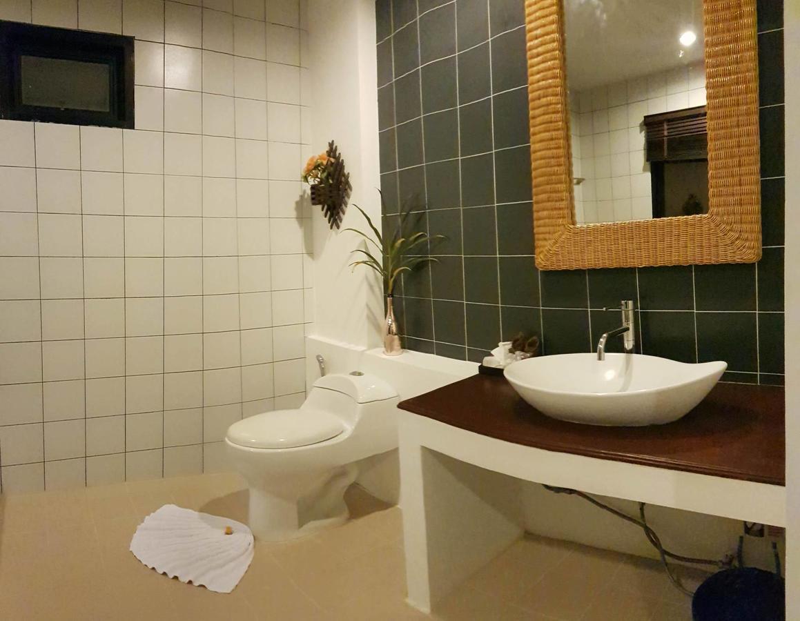 Rockwell Boutique Suites Hua Thanon  Buitenkant foto
