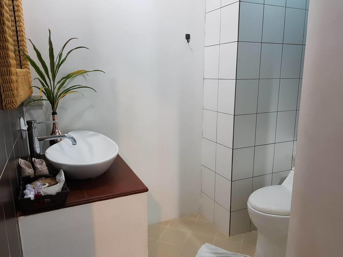 Rockwell Boutique Suites Hua Thanon  Buitenkant foto